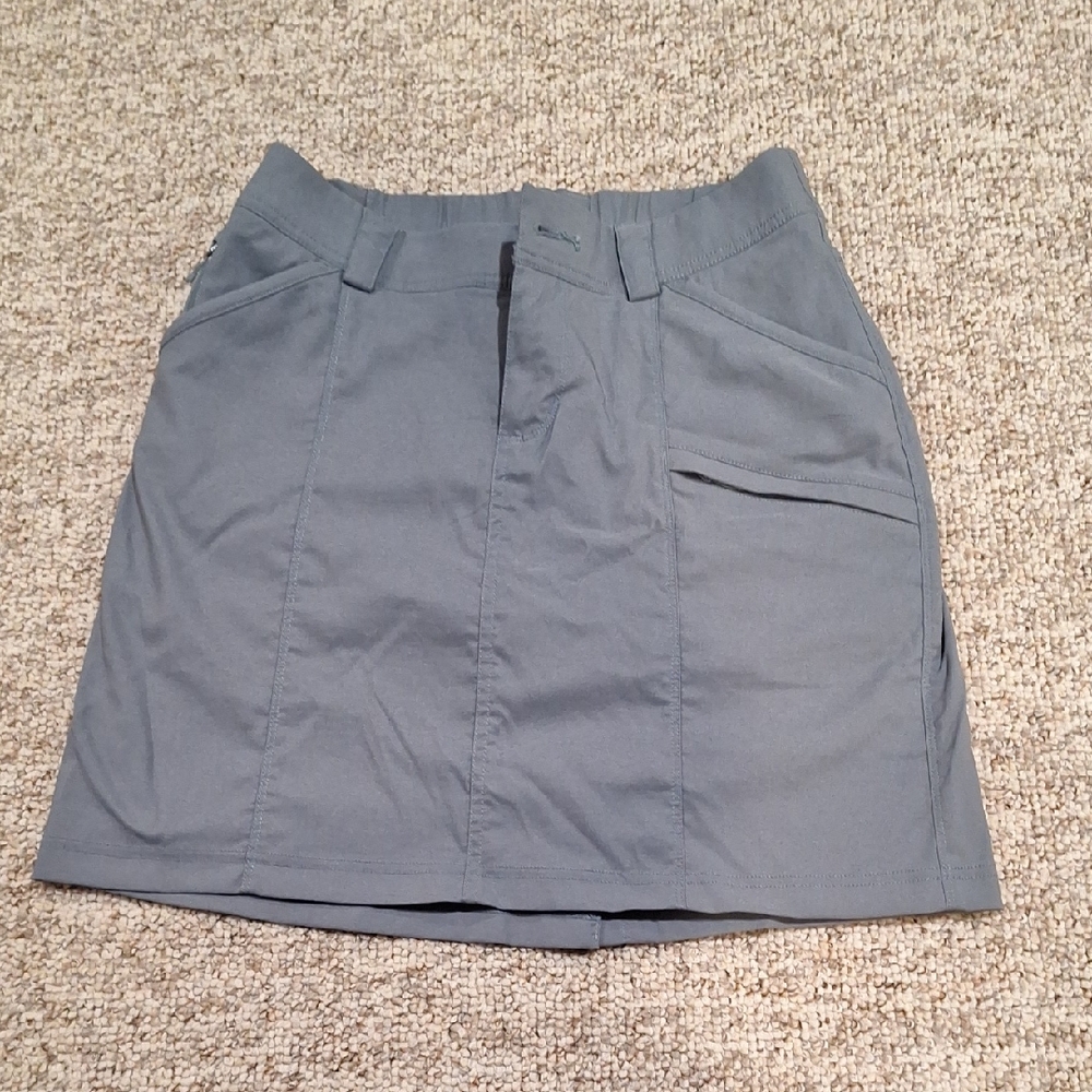 Duluth Trading Co Gray Midi Skort